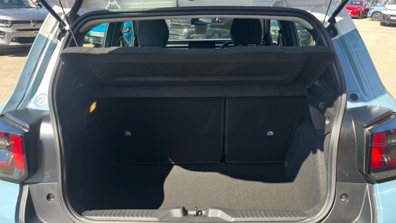 Citroen C3 1.2 Hybrid [110] Plus 5dr e-DCS6 Petrol Hatchback